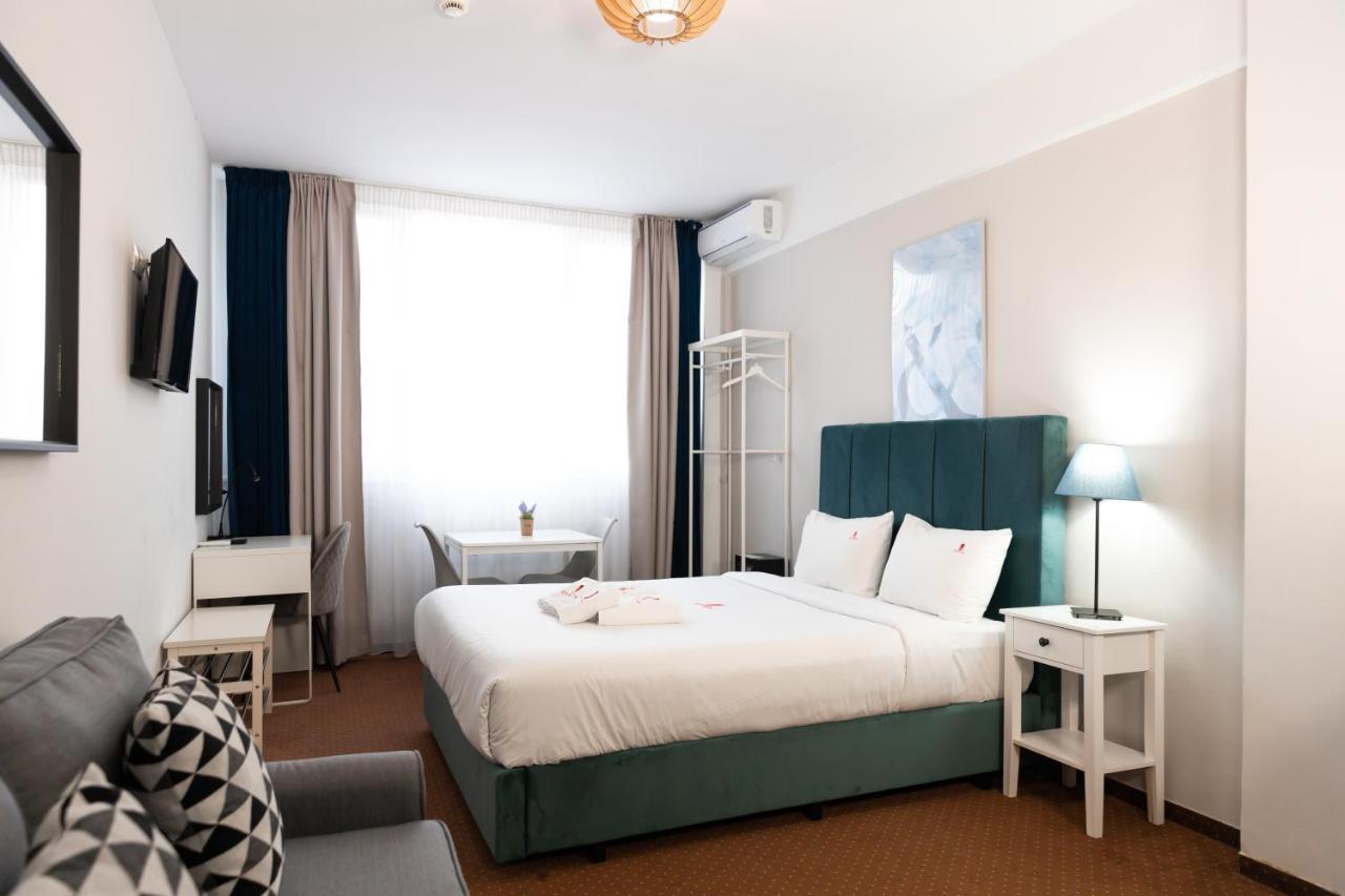City Plaza Apartments & Rooms Солун Екстериор снимка